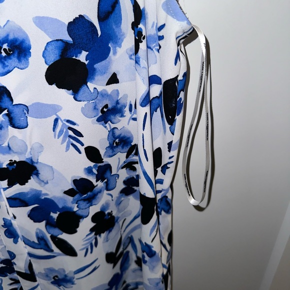 KARL LAGERFELD PARIS Blouse - Picture 4 of 5